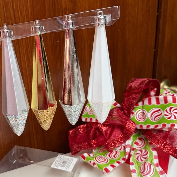 Holiday Cheer Set of Glittery Drops Party Decor Ornaments - Picture 7 of 14